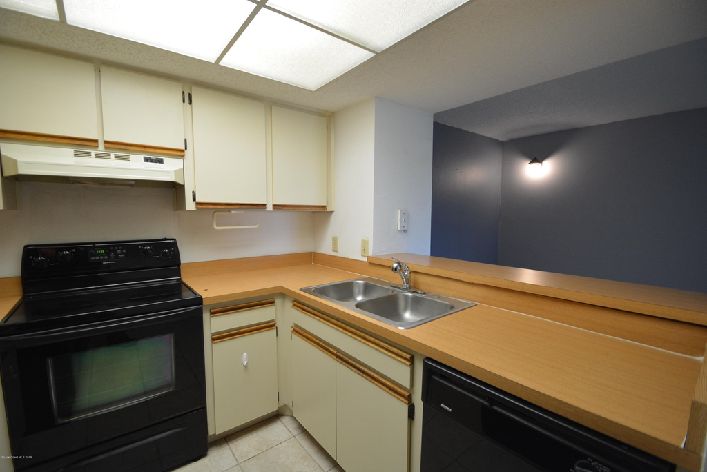 915 Sonesta Avenue Ne - Photo 3
