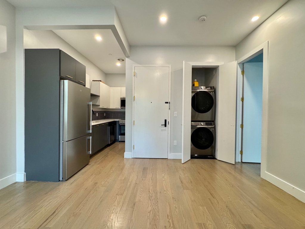 75 Wilson Avenue - Photo 1