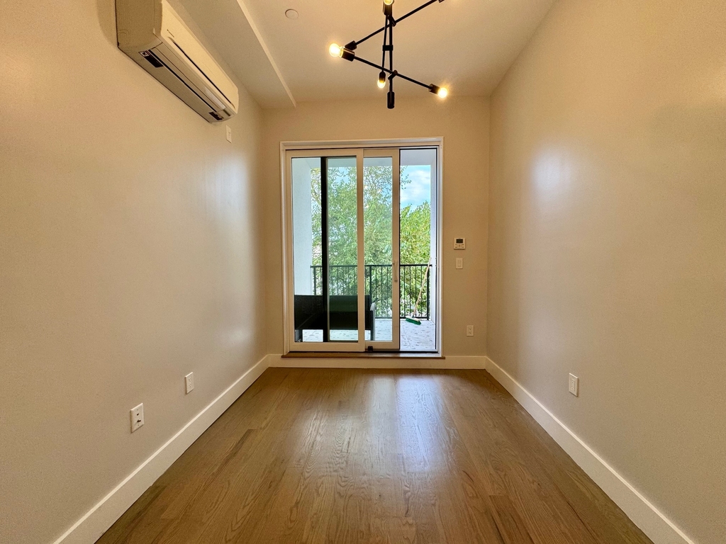 75 Wilson Avenue - Photo 4