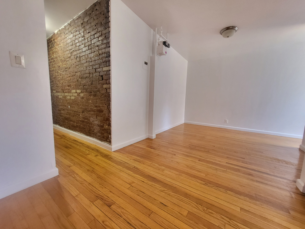 332 East 95th Street - Photo 1
