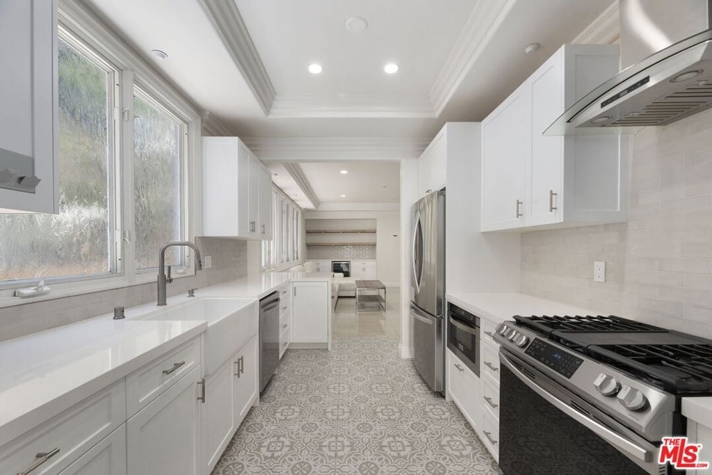 11952 Montana Avenue - Photo 5