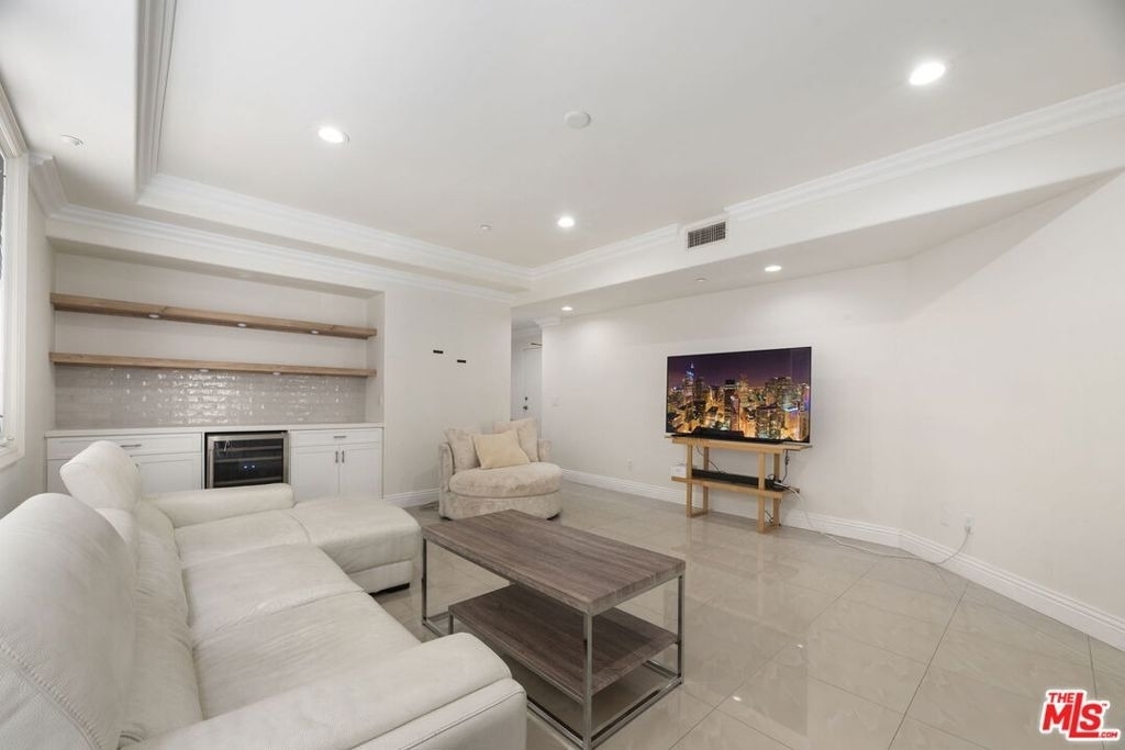 11952 Montana Avenue - Photo 9