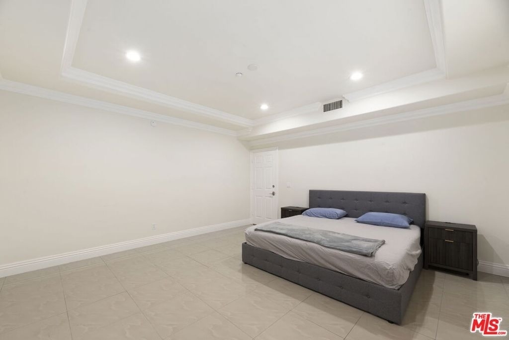 11952 Montana Avenue - Photo 19