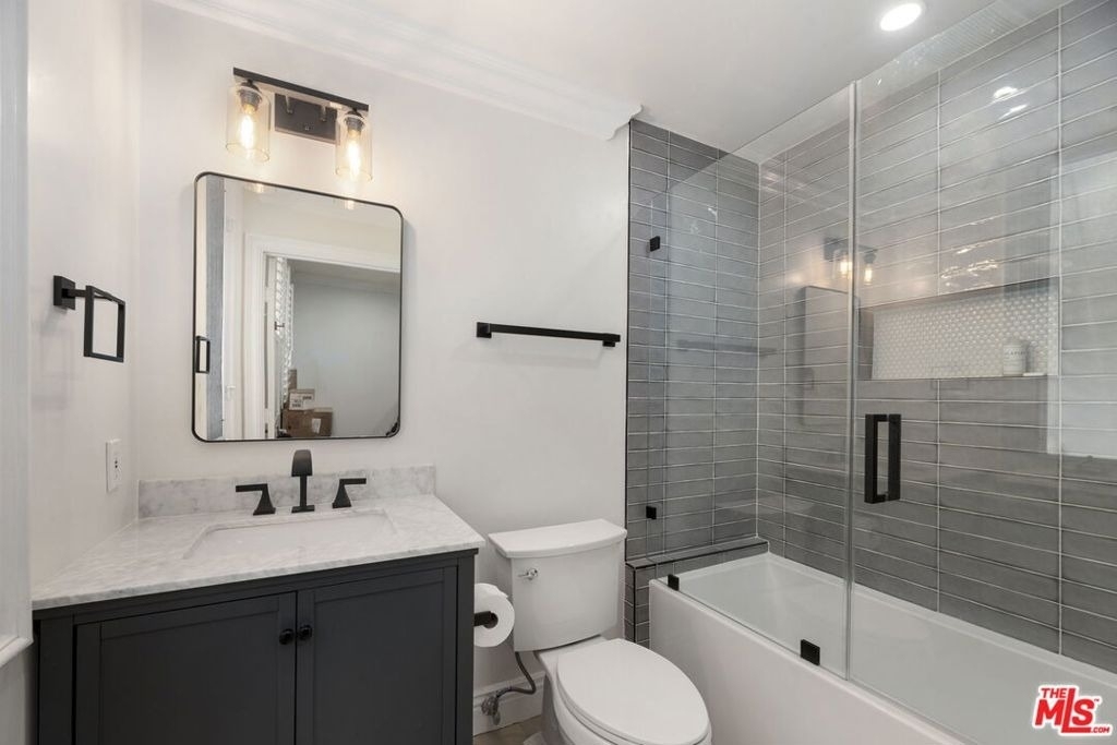 11952 Montana Avenue - Photo 16