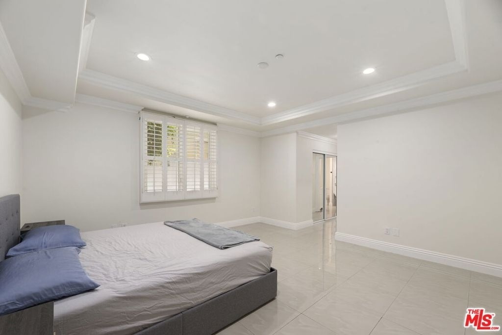 11952 Montana Avenue - Photo 18