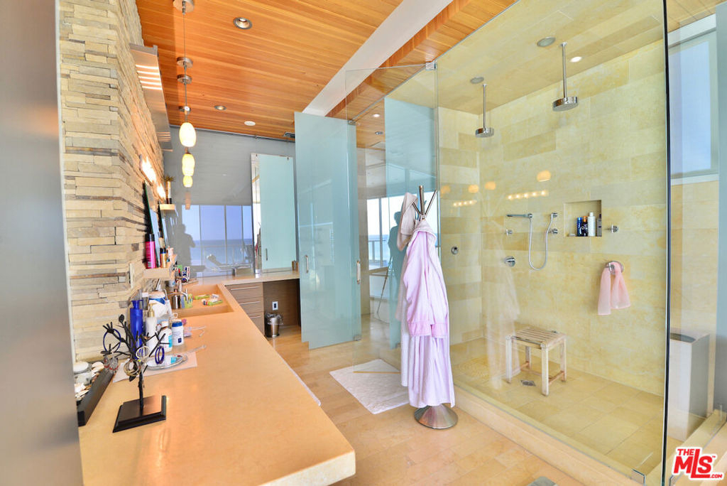 24826 Malibu Road - Photo 16