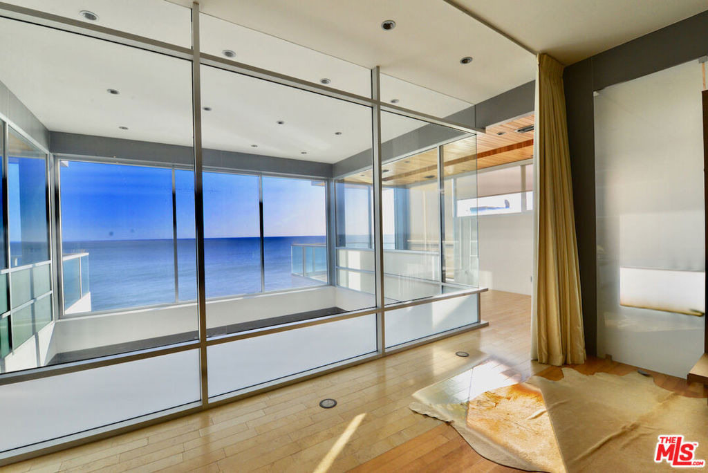 24826 Malibu Road - Photo 21