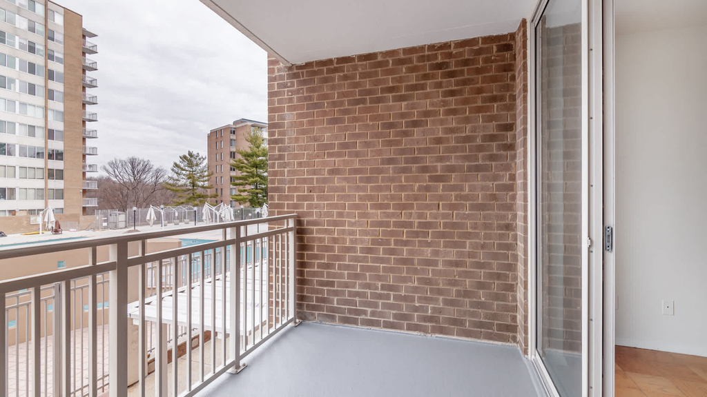 3003 Van Ness St. Nw - Photo 33