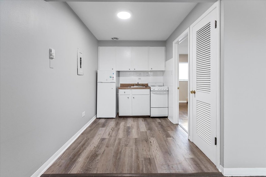 6256 W 64th Place - Photo 7