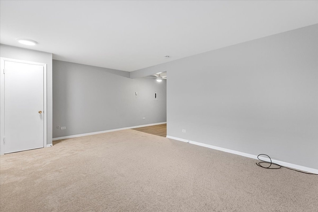 6256 W 64th Place - Photo 8
