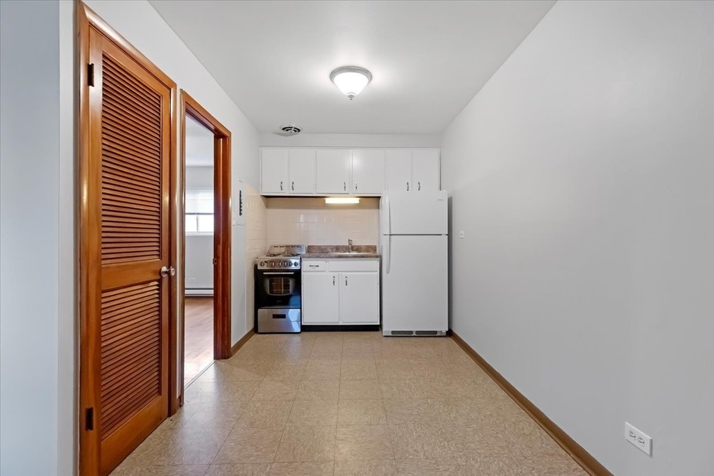 6256 W 64th Place - Photo 9