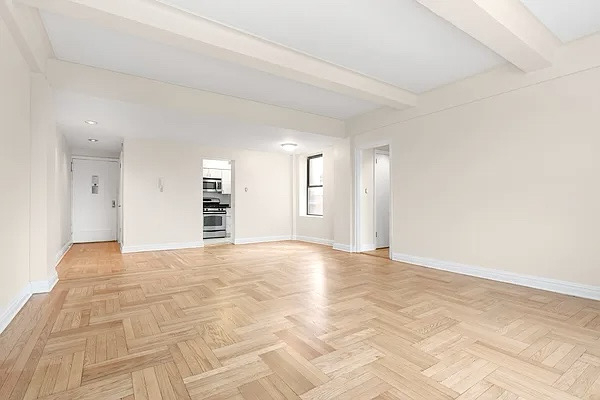 79th & Broadway - Photo 2