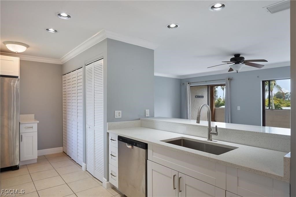 7012 Constitution Boulevard - Photo 5