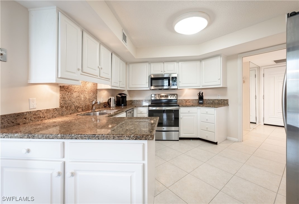 4551 Gulf Shore Boulevard N - Photo 37