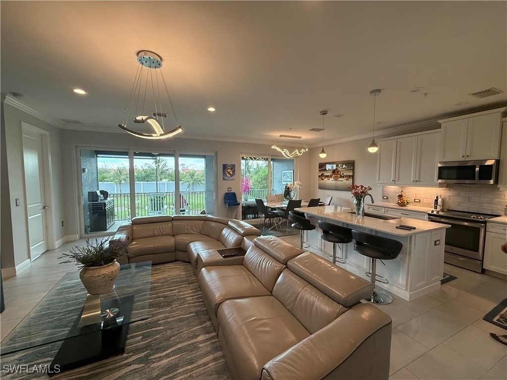 2543 Seychelles Drive - Photo 2