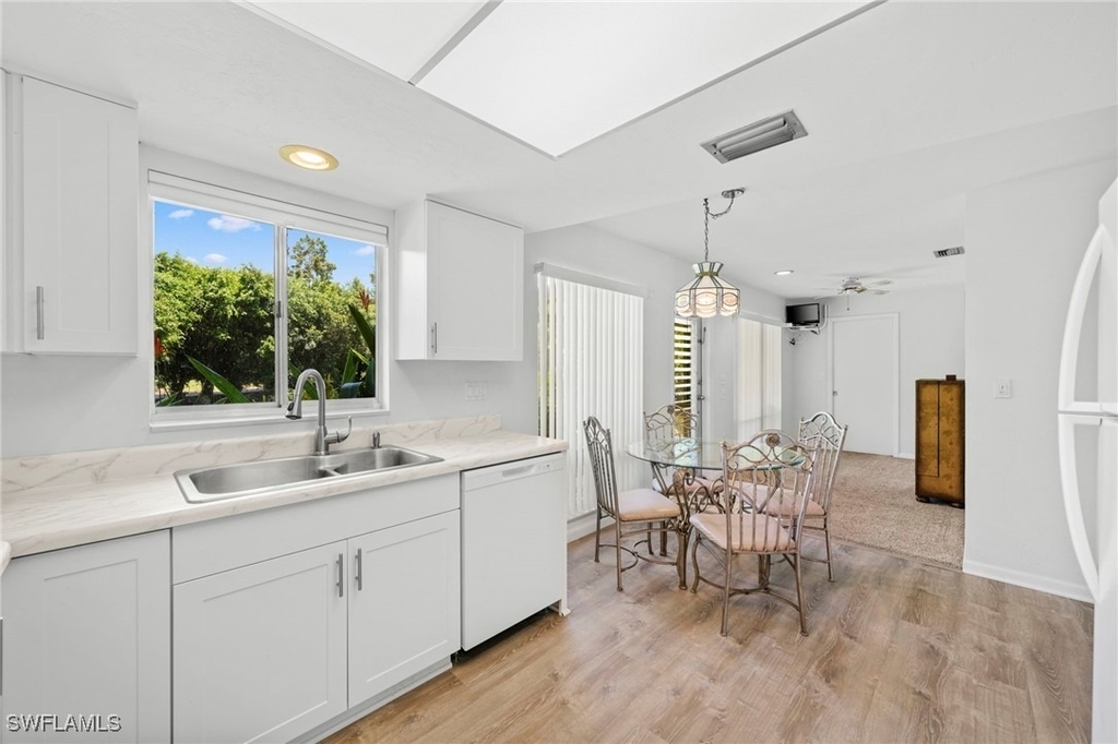849 Palm View Drive - Photo 11