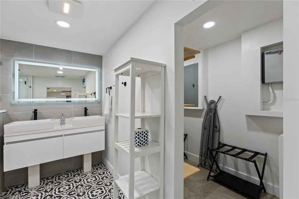 6822 S Wall Street - Photo 22