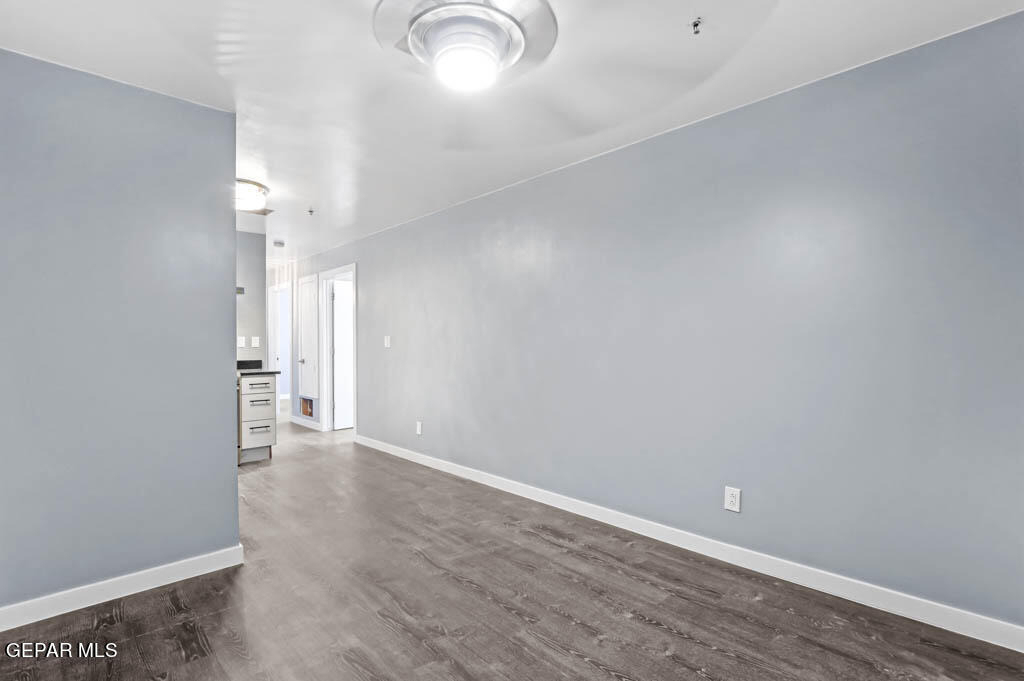 301 S El Paso Street - Photo 34