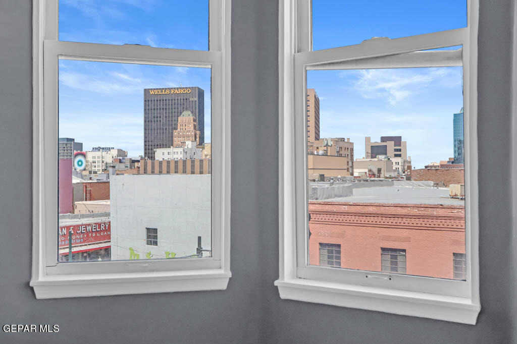 301 S El Paso Street - Photo 16