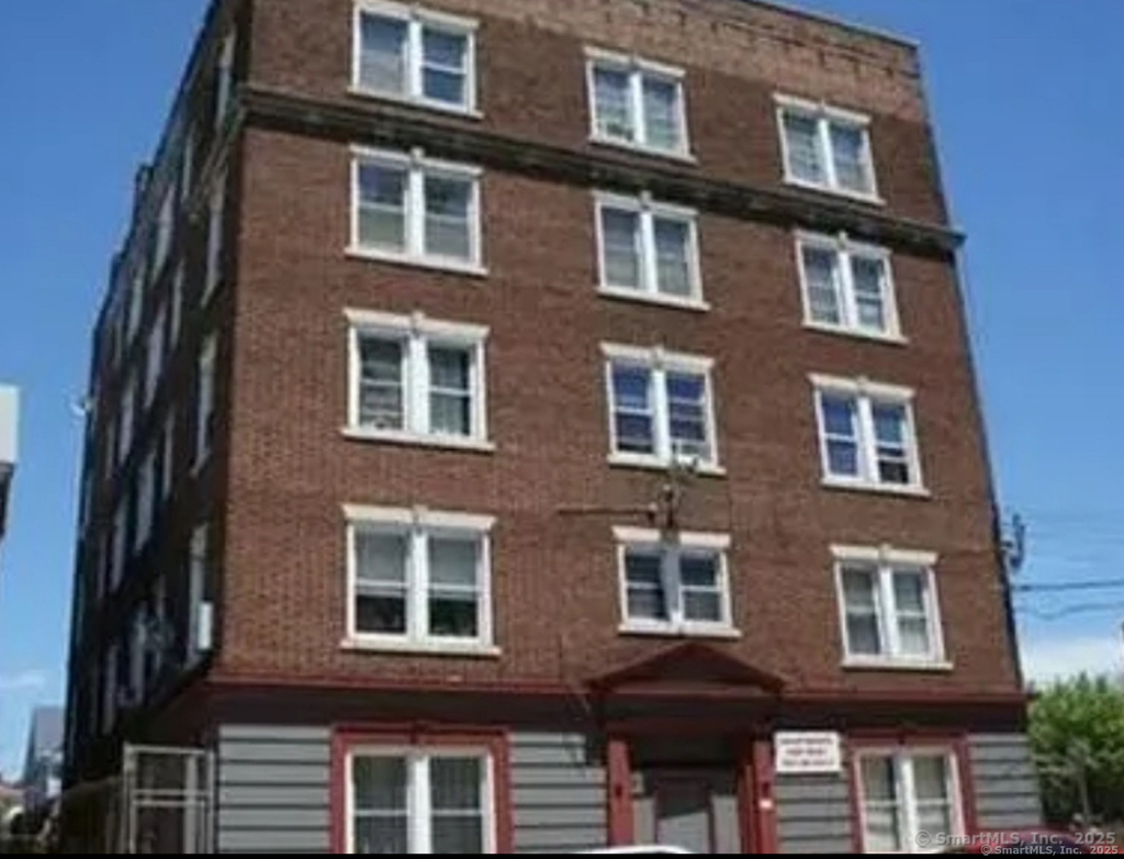86 Pequonnock Street - Photo 0