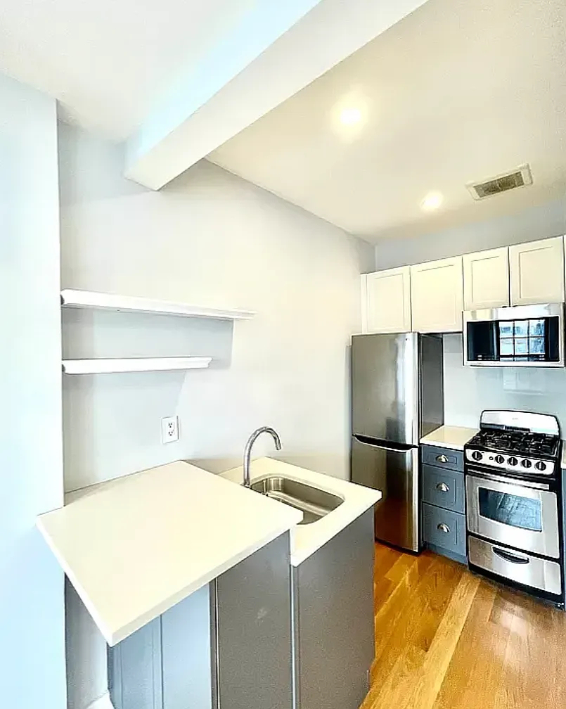 11a Spencer Place - Photo 4