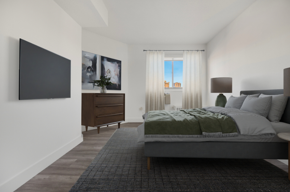 Second Avenue - Photo 2