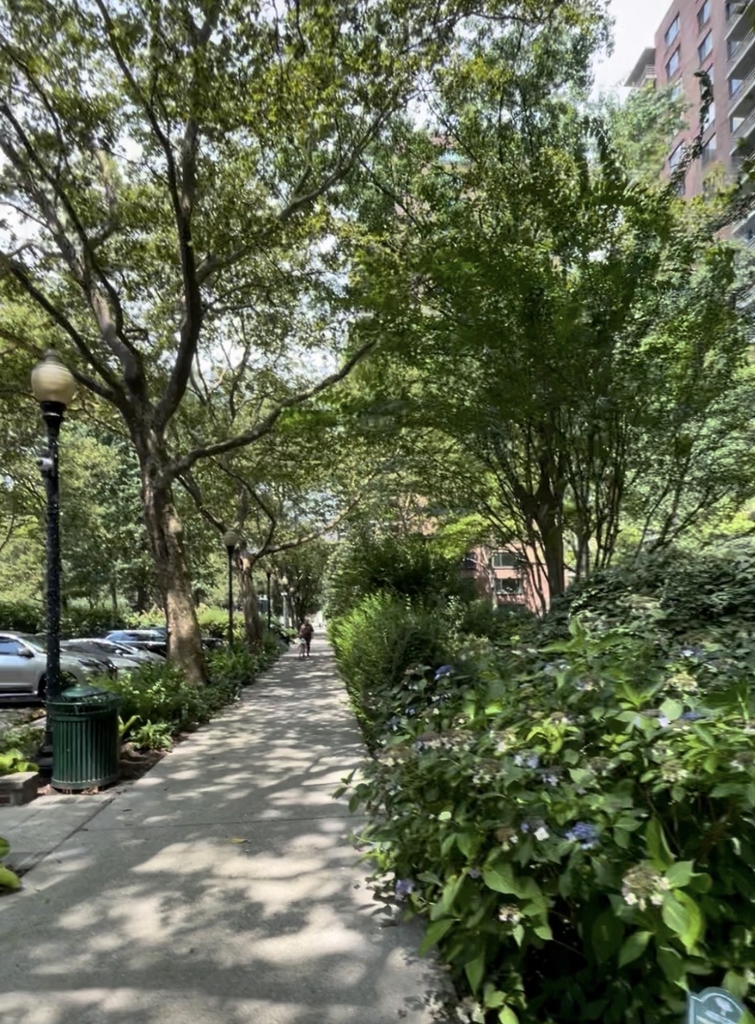 400 Central Park West - Photo 10