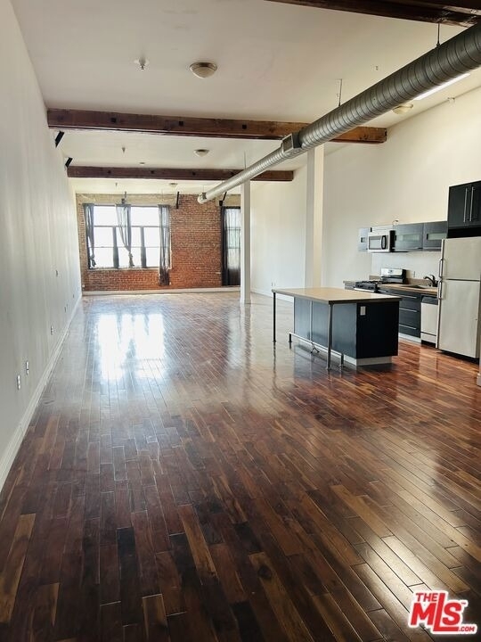 652 Mateo Street - Photo 1