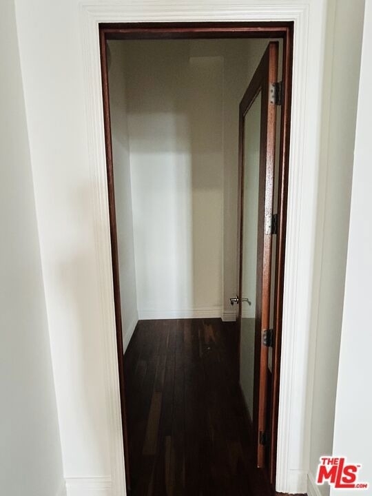 652 Mateo Street - Photo 5