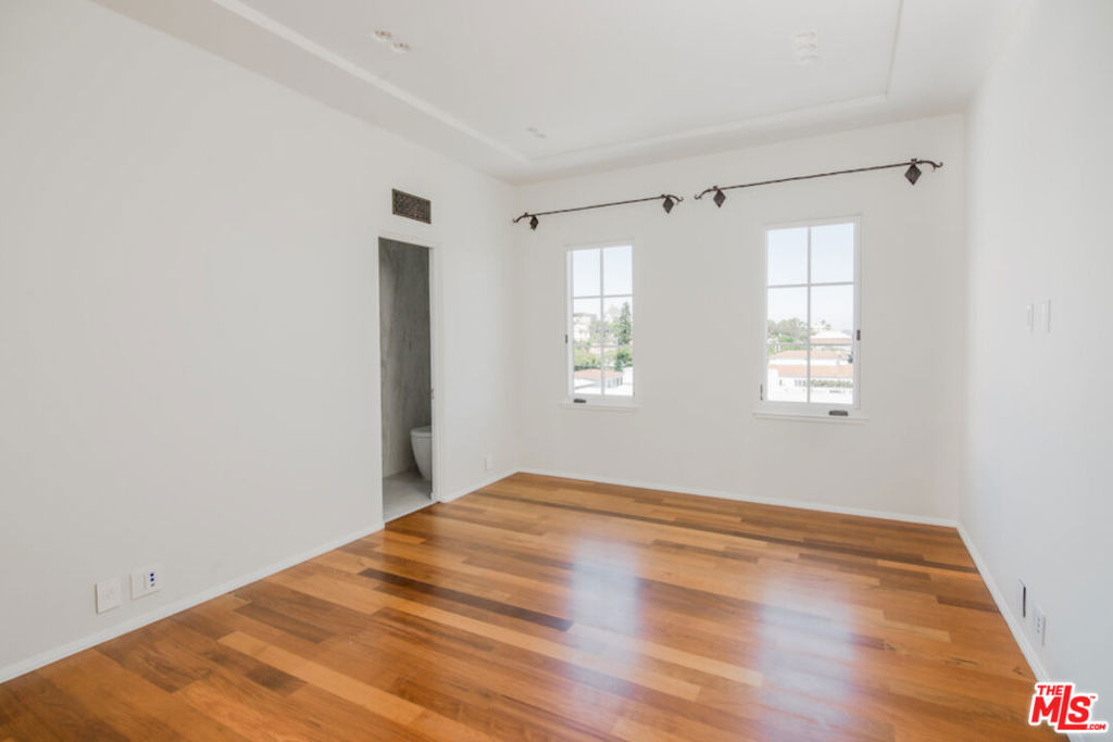 1302 Sweetzer Avenue - Photo 25