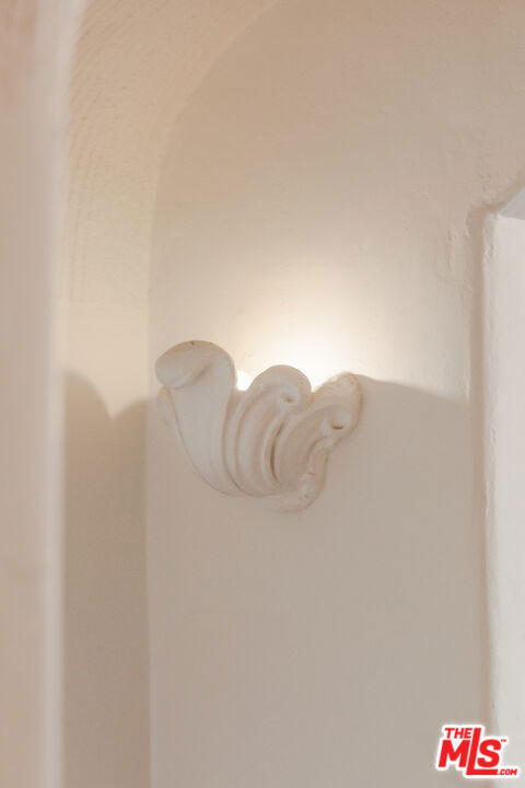 1302 Sweetzer Avenue - Photo 28