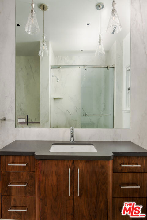 1302 Sweetzer Avenue - Photo 21