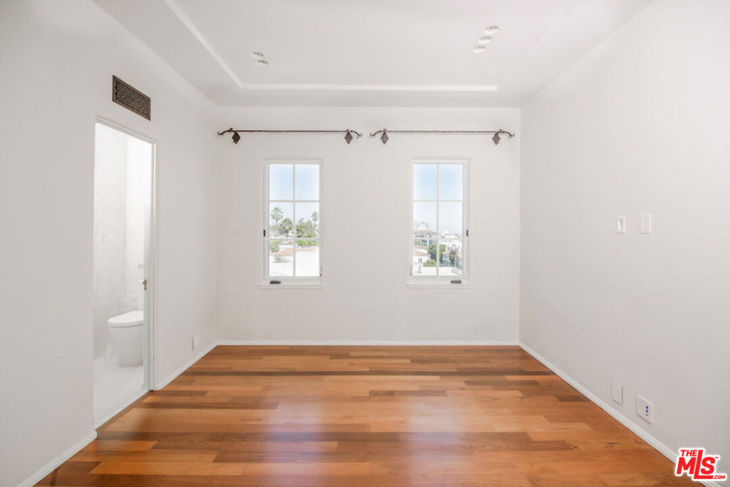 1302 Sweetzer Avenue - Photo 20