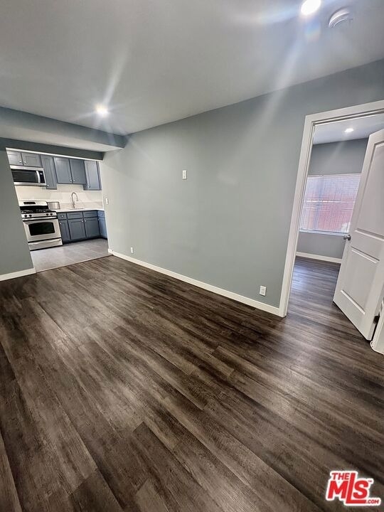 2911 W Florence Avenue - Photo 7
