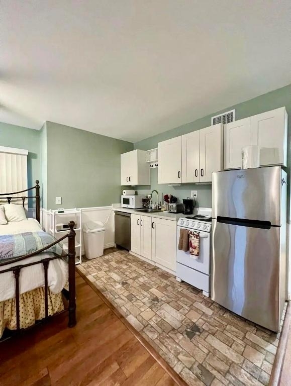 11863 Wimbledon Circle - Photo 2