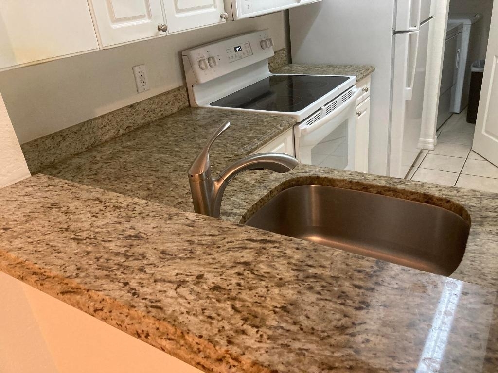 3018 Alcazar Place - Photo 30