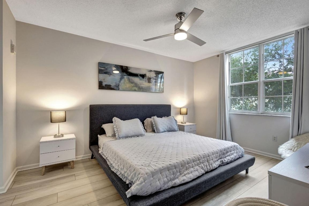 630 S Sapodilla Avenue - Photo 18