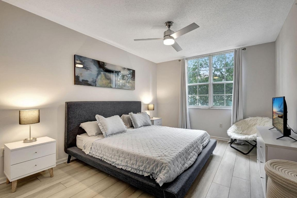 630 S Sapodilla Avenue - Photo 19