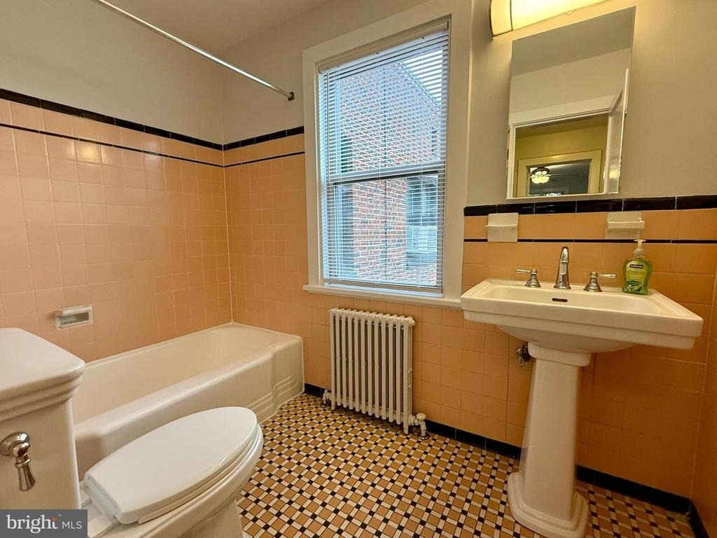 1400 Kenmore Avenue - Photo 8