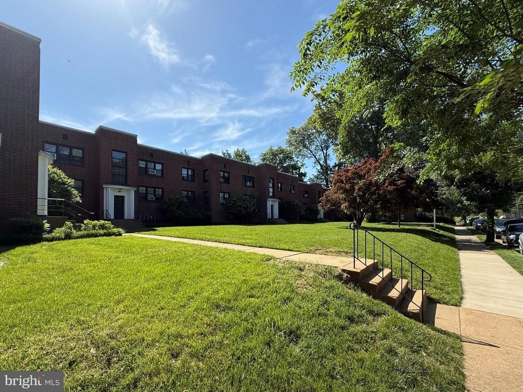 1400 Kenmore Avenue - Photo 9