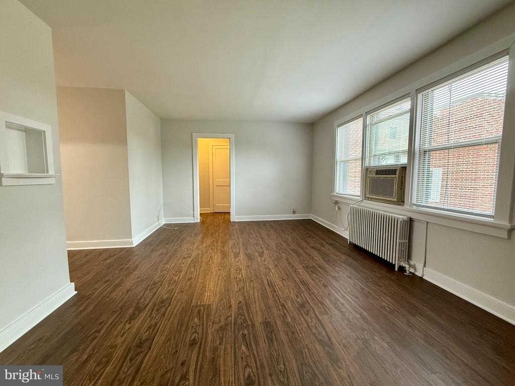 1400 Kenmore Avenue - Photo 1