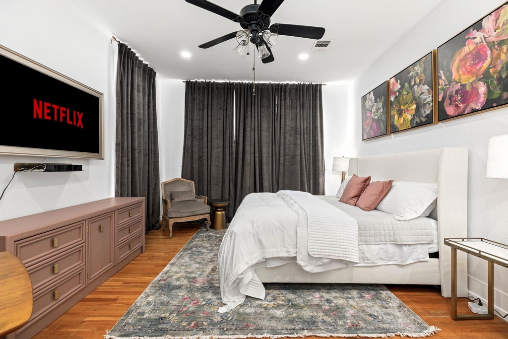 110 E Craig Pl - Photo 10