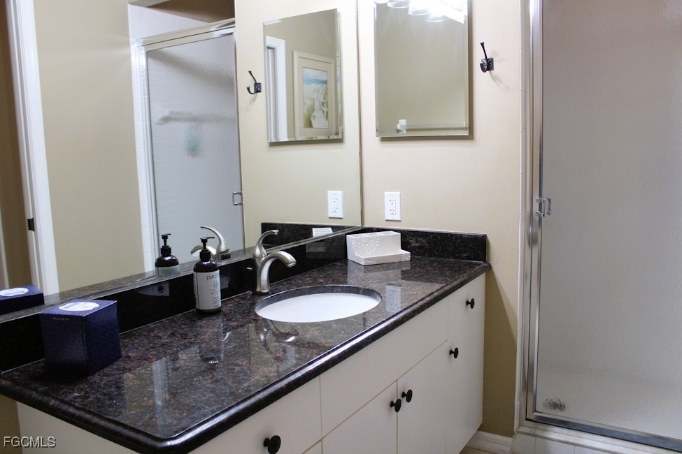 16685 Lake Circle Drive - Photo 16