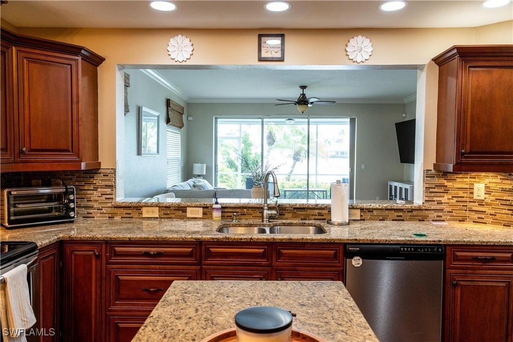 8340 Mystic Greens Way - Photo 8