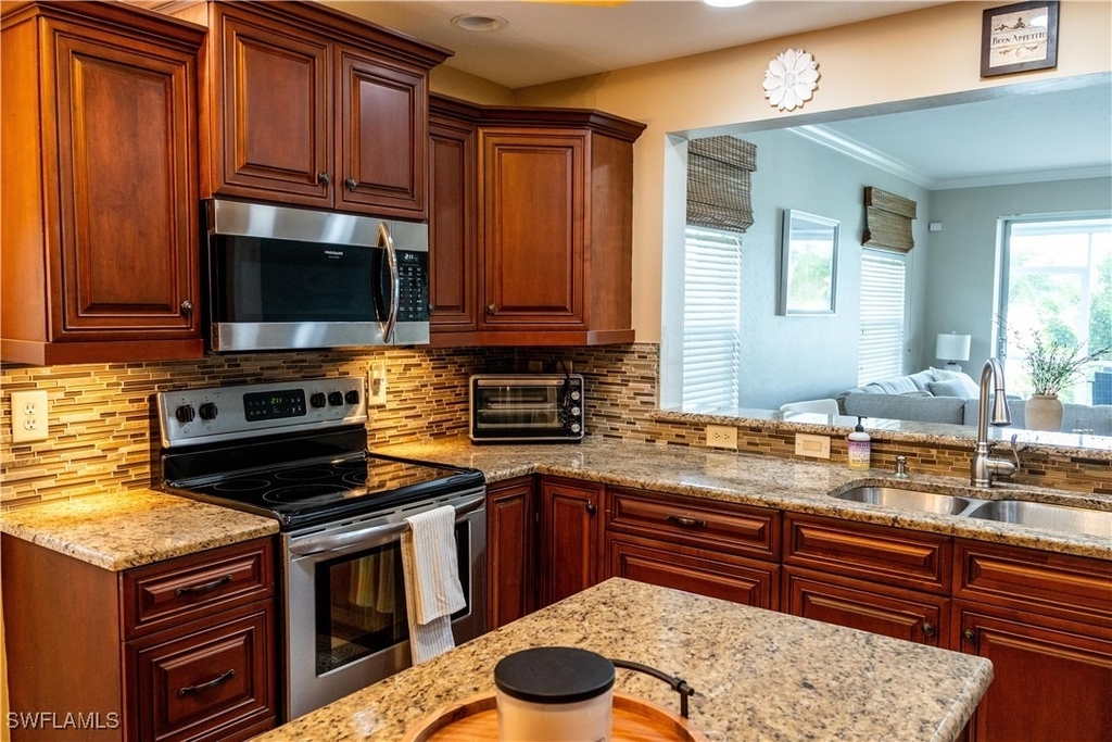 8340 Mystic Greens Way - Photo 7