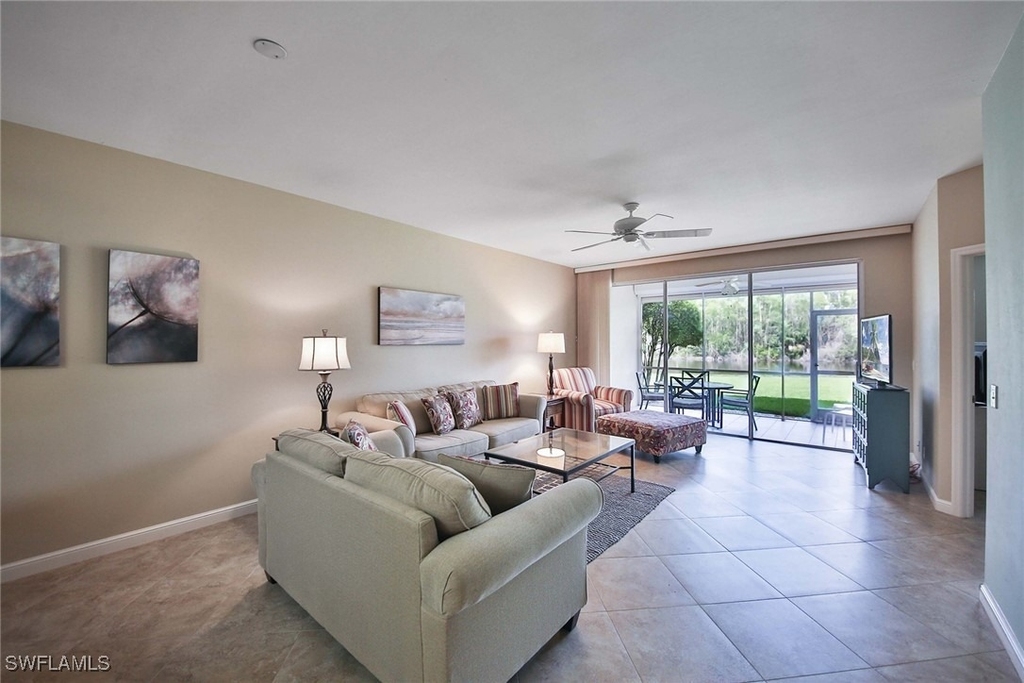 526 Lake Louise Circle - Photo 4