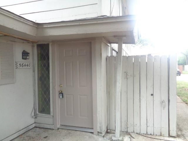 5644 Birchmont Drive - Photo 0