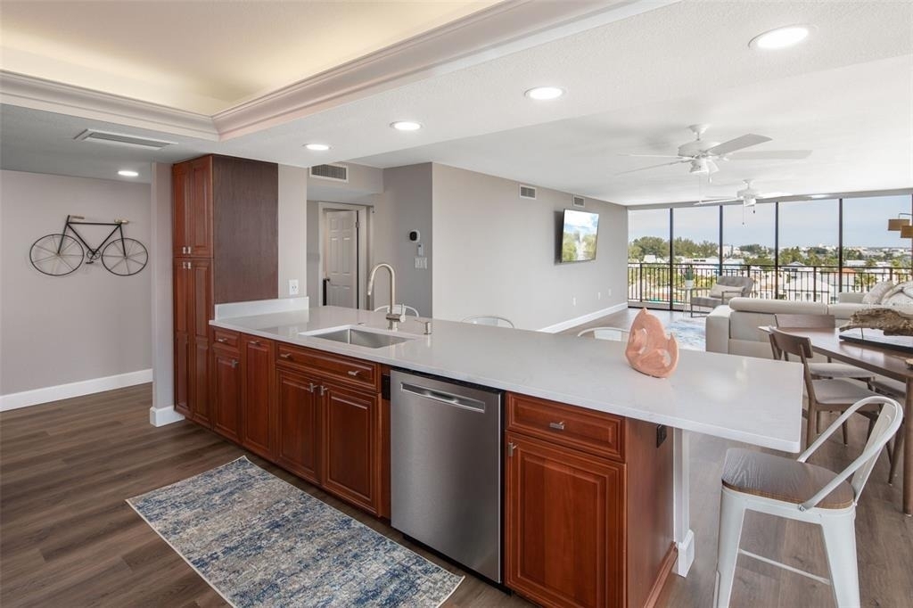 7650 Bayshore Drive - Photo 4