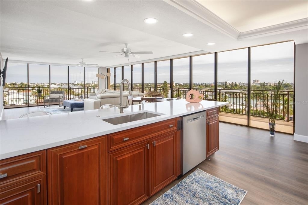 7650 Bayshore Drive - Photo 2