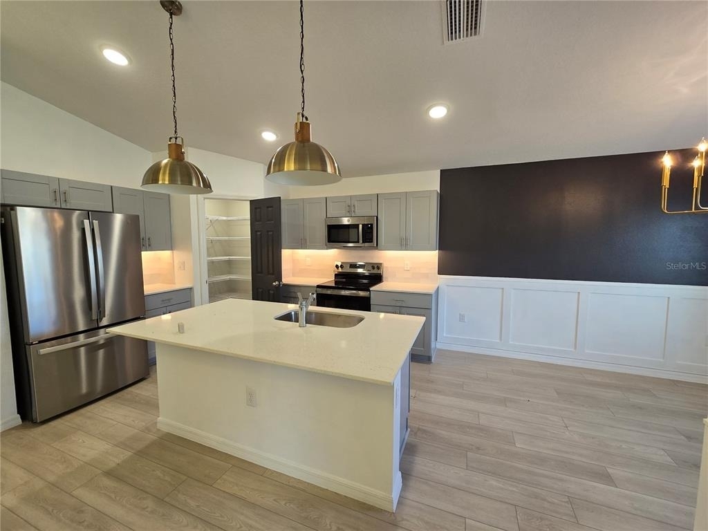 2441 Oakwood Lane - Photo 11